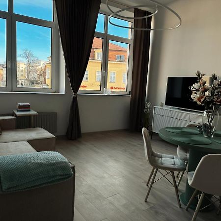 Apartmán Loft Przy Placu Niepodleglosci Jelení Hora Exteriér fotografie