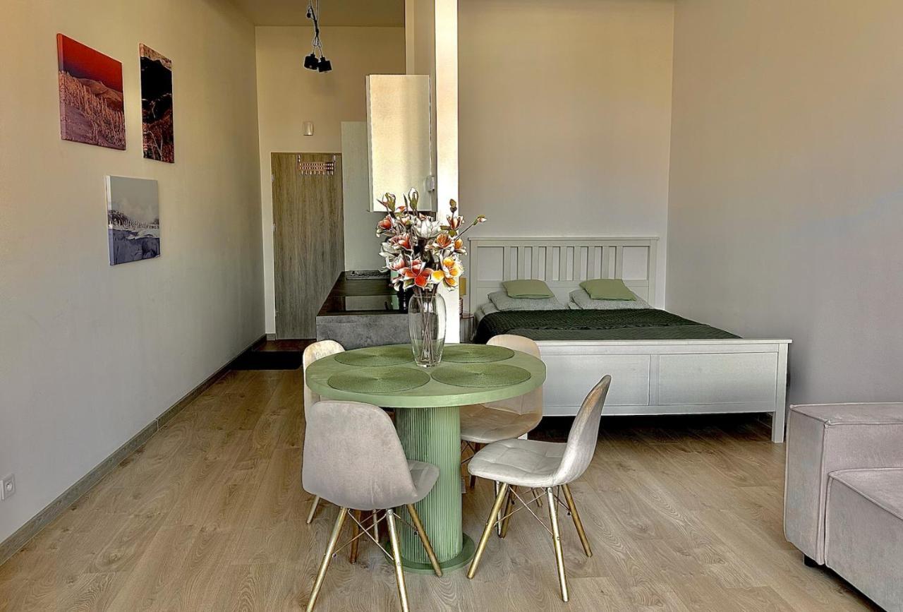 Apartmán Loft Przy Placu Niepodleglosci Jelení Hora Exteriér fotografie